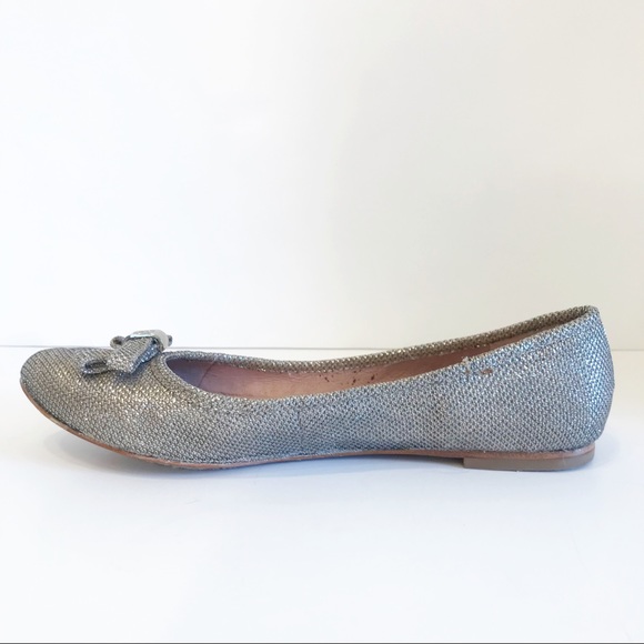 Vince Camuto Timba Bow Metallic Silver Flats 6.5 - Picture 8 of 11